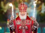 Божественная Литургия в Успенском соборе Лавры, служит  Святейший Патриарх Московский и всея Руси Кирилл.
