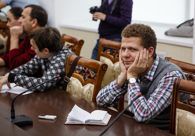 ноябрь 2014, Владимир Крючев на совещании