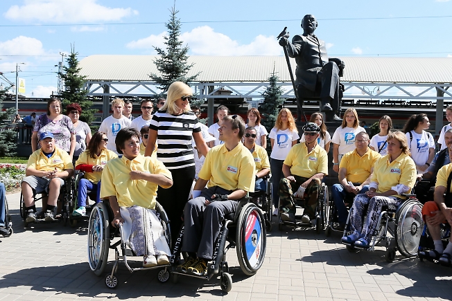 август 2015, инвалиды колясочники в Сергиевом Посаде (для Савла)