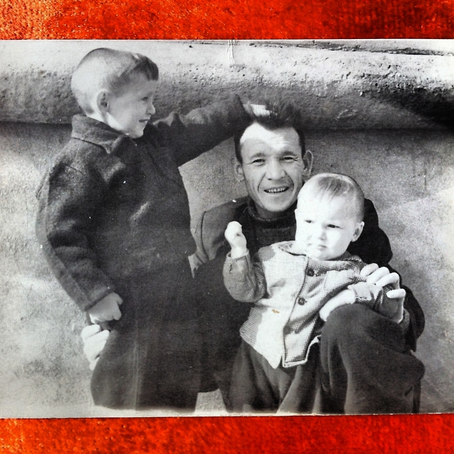 сентябрь 1961 - 62, дядя, дедушка, папа