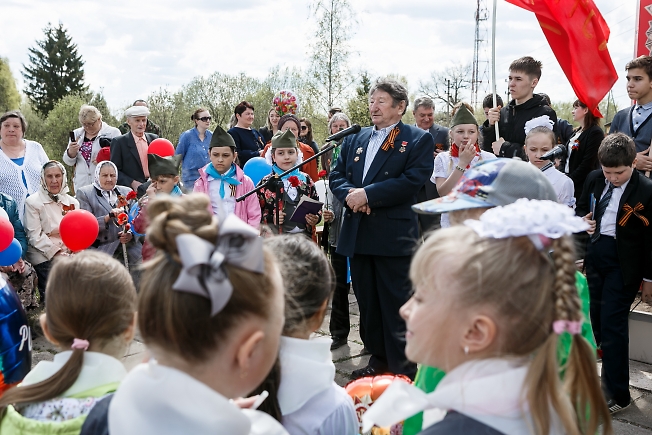 май 2016, 9 мая в поселке Мостовик