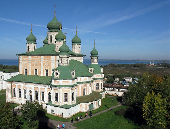 Вид с колокольни Горицкого монастыря 2