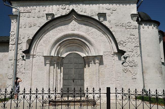Одна из стен Георгиевского собора