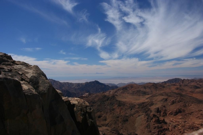 Вид с горы св. Екатерины (2630м)