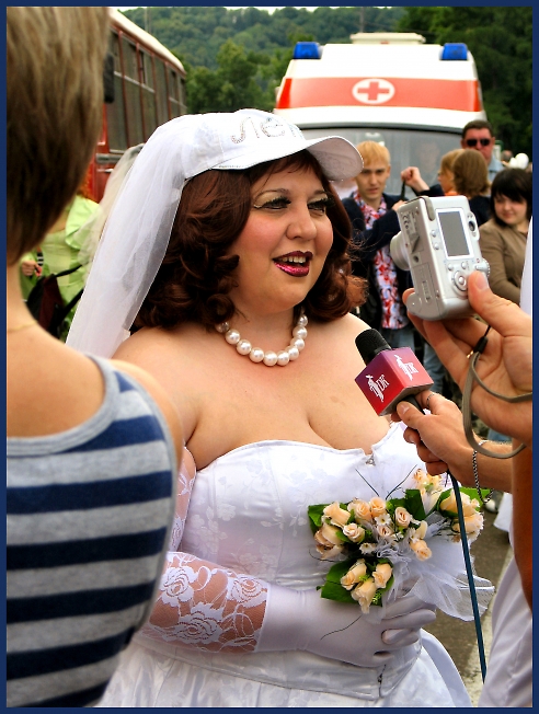Парад невест в Лужниках