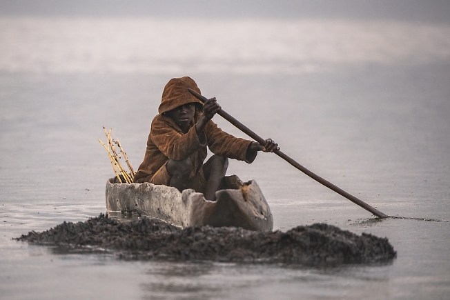 Бурунди "РЫБАЧЕК"и дождик на озере КОХОХО