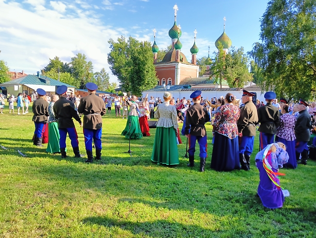 День семьи, любви и верности в Переславле...