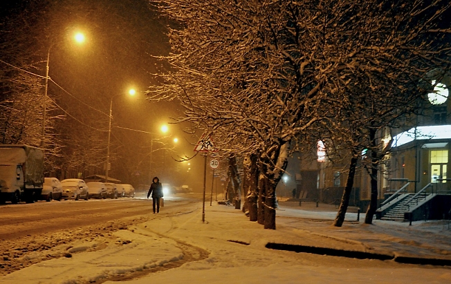 Еще шутит зима на Воробъевке