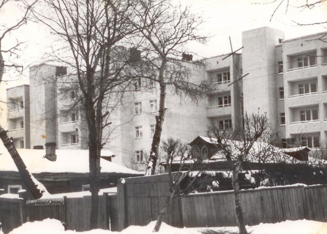 На улице Болотной, 1977 год