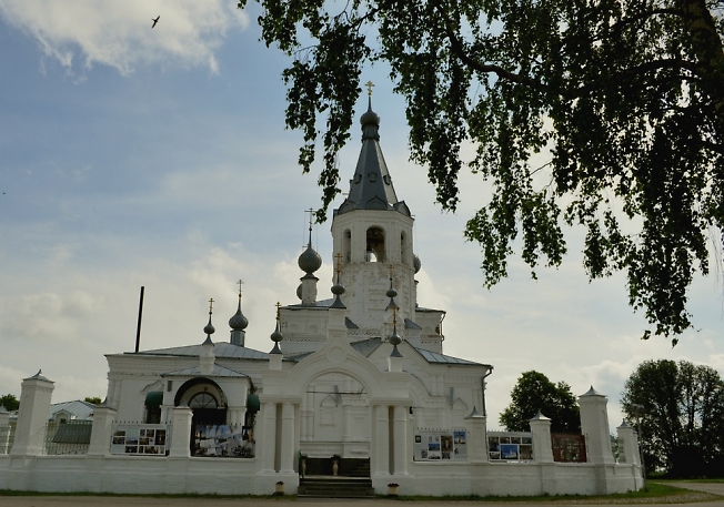 Храм святителя Иоанна Златоуста в Годеново