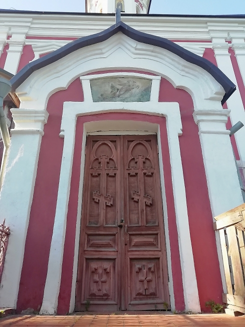 Старинные двери Ильинского храма