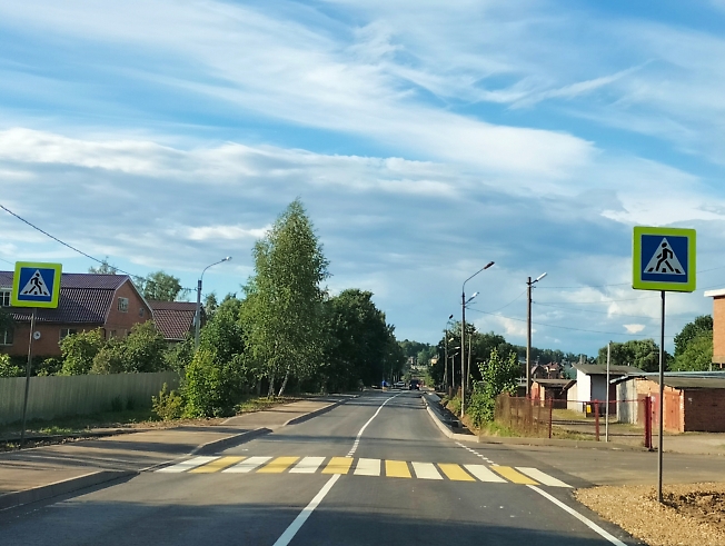 Отремонтированная дорога на улице Лермонтова, Южный посёлок.