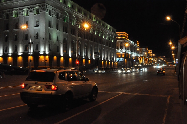 Улица ночного Минска