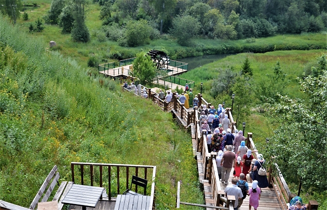 На источник прп. Сергия