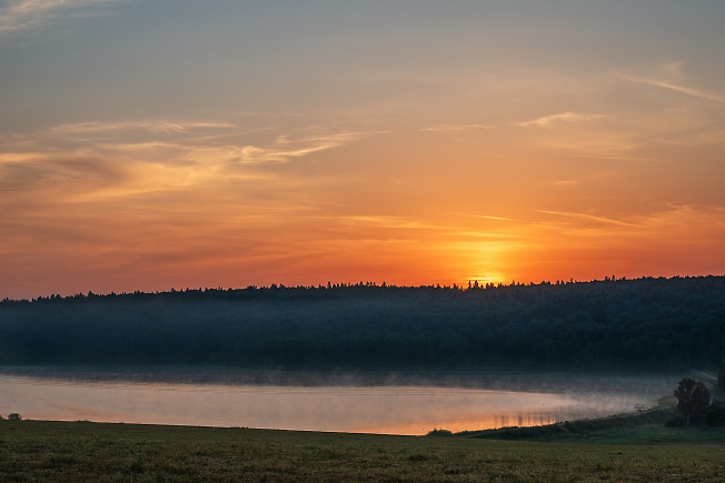 Рассвет на Торбеевом озере