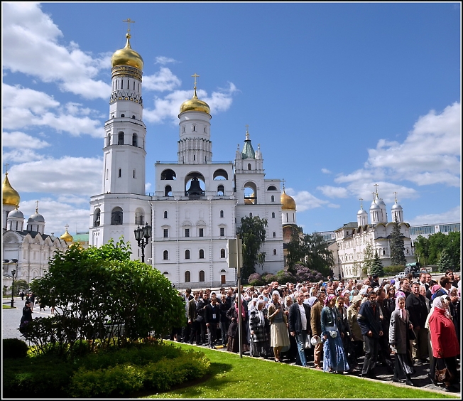 Колокольня Ивана Великого Московского Кремля. Звон колокольня Ивана Великого Автор. Звон Кремля Московского. Вид на Москву с колокольни Ивана Великого